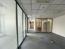 新出仅一套丨方恒国际 正对电梯丨超大前台丨24空调