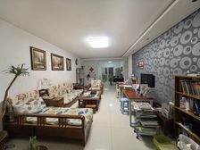 单价4900 电梯小高层 秀兰文景苑 三室 户型方正 临华电