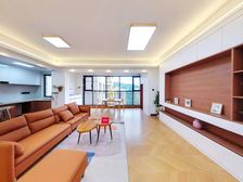 手付13w月供3千仅契税 全新精装未入住过 所见即所得 已经