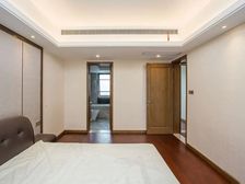 新上 铂雅花园 四房 精装保养很好 房东吐血价格卖房 着急出