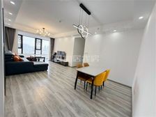 电梯房 精装 南北通透 117平 3室 房东急置换 诚心出售