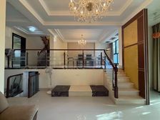 北欧阳光庭园237平5房4卫,双拼别墅,边套带车库地下室