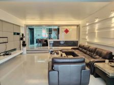 阳光海岸花园园心电梯11楼 现代时尚轻奢风格配套 保养较好