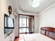 嘉善路地铁口!低于市场价60W!电梯已装好使用,正看小区花园