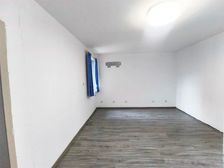 南北通的一房,看房有钥匙,业主诚意卖,价格可以沟通。