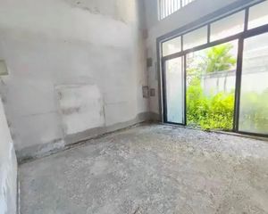 急售万科四季花城(别墅) 离深圳近 地段好 业主诚心出售可谈