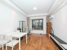 业主诚意出售 一楼带院子 适合种花养草 小区位置好 配套全