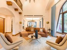 万科兰乔圣菲(南区) 密度低 房龄新 精装可拎包入品房