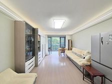 地铁口,2年精装全送,3房电梯小高层,南北通透,花园位置