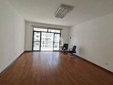 凤岭北 月馨苑 大五房 读凤翔中一梯两户 南北通透 视野开阔