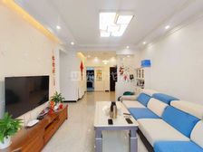 观山湖现房 区政府旁 单价6字头 当天交房入住 楼下学 免佣