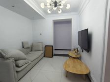 七中 华威小区 纯一楼 有地暖 三居 赠送家具家电