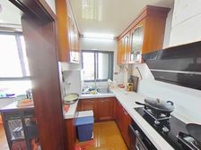 送露台复式徐汇新城,四房两卫使用面积大一梯两户诚意出售