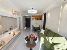 万达广场 一中 省医院 府河美岸71平 朝南两室 精装修