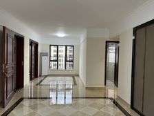 澜溪4房南北双阳台单价7字头毛坯红本在手现房