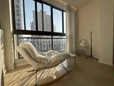 房东欠债 ,价格难寻,南北通,有车位,精装80,高层景观