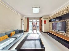 瑞都公园世家 一层带花院三居室 满五年V1 不临街 全明户型