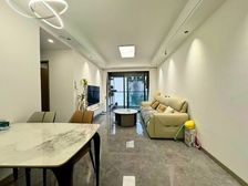 新上好房!次新精装三房 山姆超市对面 带车位 还价就卖