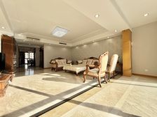 泛海国际樱海园 看花园四居 景观房 西边户采光好 观湖国际