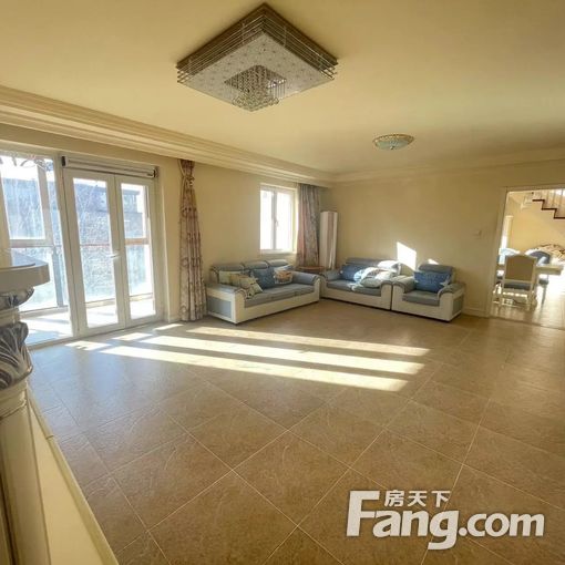 大成郡 3室3卫2厅 217平精装修 25000元/月