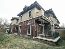 好房推荐:北辰红橡墅 联排边户 报1080 实景房源 随时看