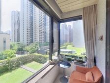 瑞虹八期,郡庭!带30平独用露台,双南户型,带车位,急售!