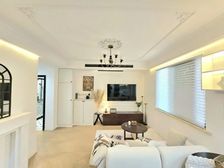 有车位,环保材料精装,随时看房,价格好谈,有电梯。