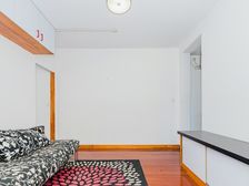 省税必看房 漕宝路地铁口 电梯精装修 边套全明 客厅带阳台