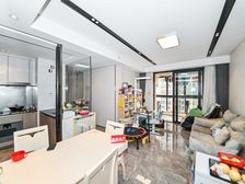 中层三房 保养好视野无遮有车位 诚意出售