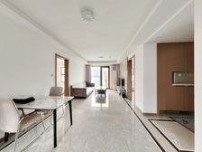 世茂揽樾 3室2厅 104平