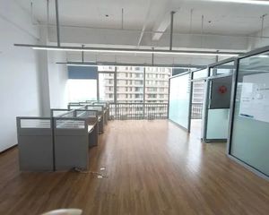 通州北关写字楼出售丨110平南向丨高层能看河丨绿地保利