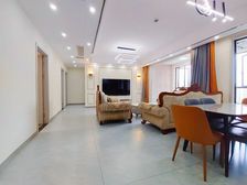 龙洲湾核心丶门口3号线轻轨站丶(农贸市场)(鱼洞 )