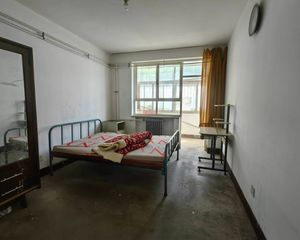 急售急售 二楼带小房 涂料房 全天采光 随意装随时看房