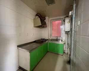电梯小高层泰和福地水岸 86平2居 南向简装修 两梯三户