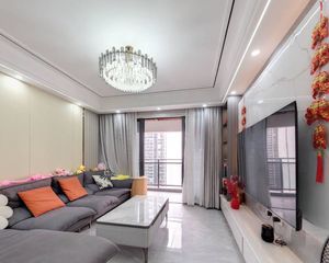融创望江府,业主花30万装修,全屋精致家具,拎包入住