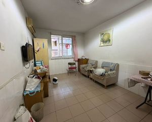 时代商厦 十四中附近一楼50平24万两室简单装修