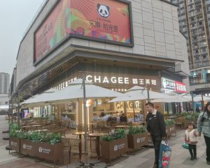 房东包税急售(霸王茶姬)人行主出入口年租18万