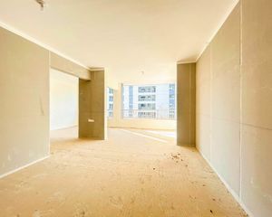 四代住宅,零公摊,万林上院 产权清晰 次新房 中间楼层 双卫