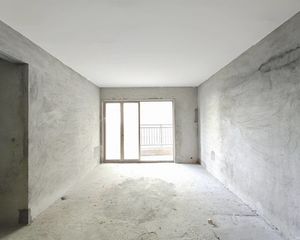 景贤北笋盘名门壹号刚需上车三房两卫毛坯随意装修近大昌江海广场