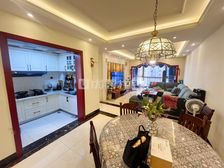 精装 贵阳君临天下 121平 3室 房东急置换 诚心出售