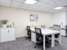 岳塘区湘潭大数据中心HQ联合办公15人 豪装全配 价格面议