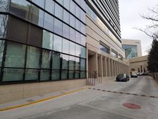 李乃滨推荐东四十条港澳中心216平米招西餐厅,红木家居,展厅