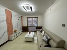 四中精装修两居室拎包入住随时看房小房车位随时可以看捡到了