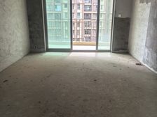 带车位急售雅居乐君悦花园中间南北通透大四加一房,格局方正舒适