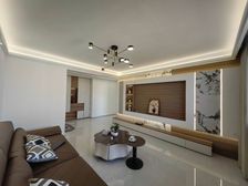 楼下保师一墙之隔 小高层中间楼层 三室两卫精装 京南一品对面