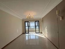 精装三室 户型方正 中间楼层 采光好 证过二 带车位13