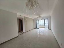 百 间距 恒大翡翠华庭精装未住 有车位