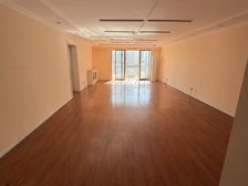 北京科技会展中心 东南222平低层办公空间 3.8元/平/天