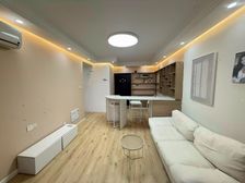 次新房 近地铁 商品房户型 南北通透 满五 有电梯