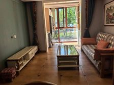 哈罗城一楼带院原房主装修大产权两室拎包入住